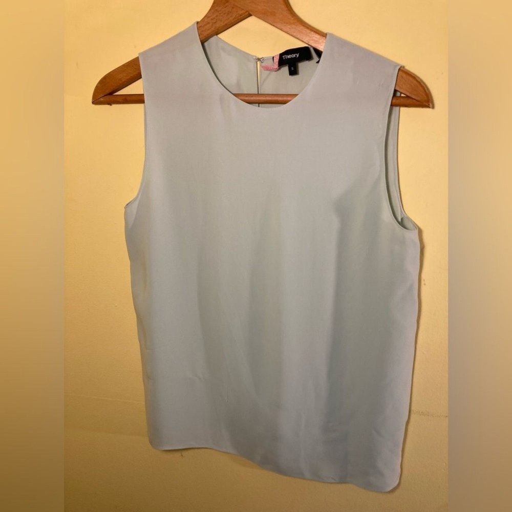 Theory 100% Silk Tank Sz S Seafoam Sleeveless Blouse Minimalist Layering Office